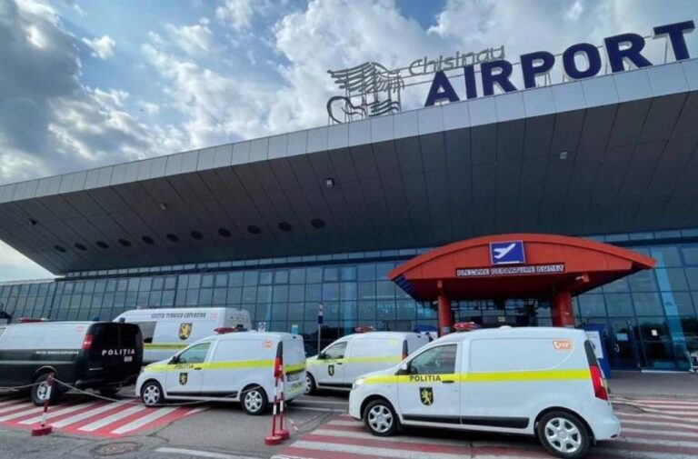 700 de euro pentru crearea unui canal de migrație ilegală. Un turc reținut la Aeroportul Chișinău