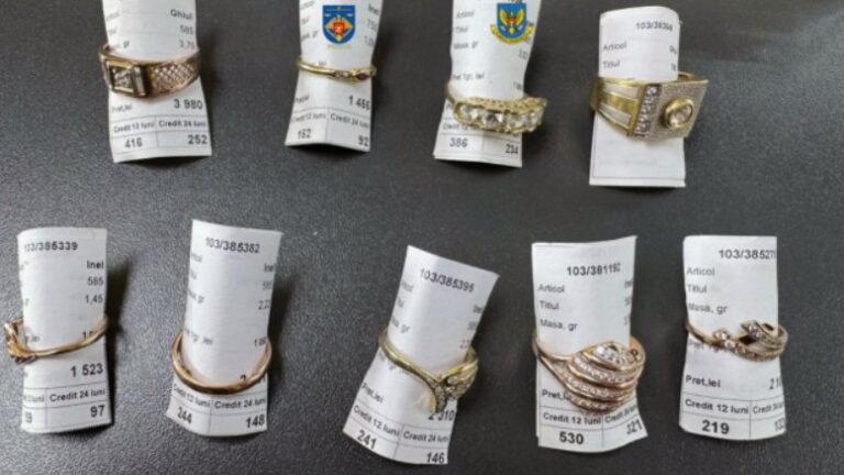 Captură de peste 940 de bijuterii cu marcaje false, descoperită în urma unor percheziții