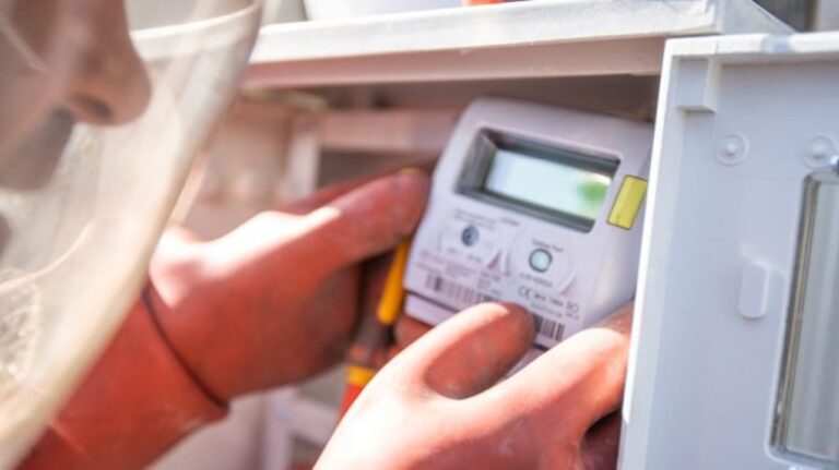 Eficiență energetică: Încă 18.000 de contoare inteligente vor fi instalate în Moldova