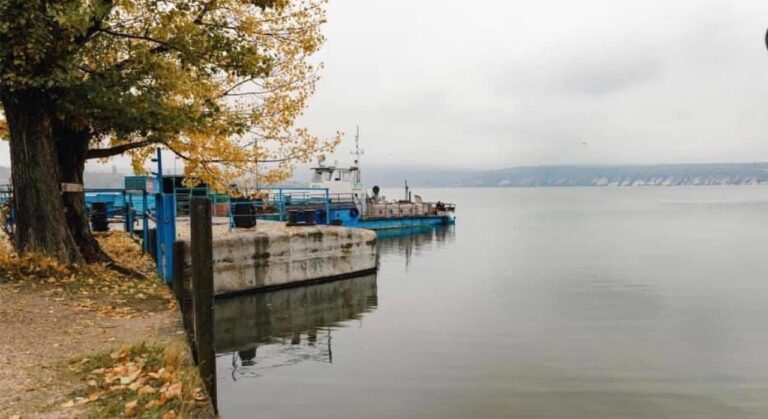 Postul vamal „Molovata”, închis temporar! Vântul puternic afectează circulația pe Nistru