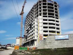 Un tânăr a decedat după ce a căzut de pe un bloc, aflat în construcție, la Ciocana