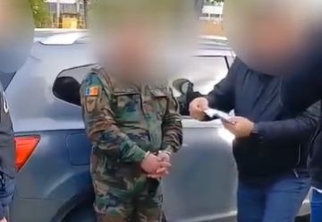 Militar reținut de poliție. A fost prins cu droguri pe teritoriul unității militare