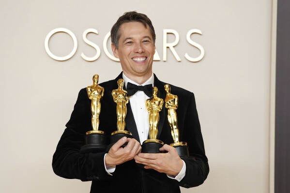 Sean Baker face istorie la Oscar 2025: „Anora” cucerește cinci trofee