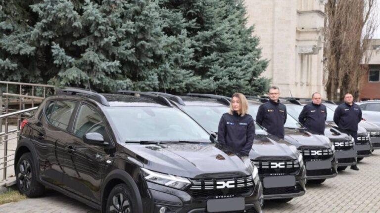 Serviciul Vamal își îmbunătățește logistica cu 18 automobile donate de Germania