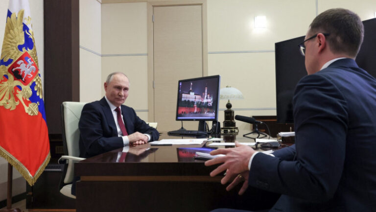 Surse: Putin nu vrea să accepte armistițiul de 30 de zile în Ucraina. Ce spun apropiații Kremlinului