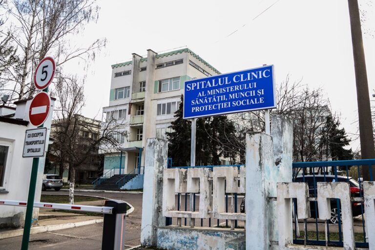 Unitatea de terapie intensivă, renovată cu 26 de milioane de lei, rămâne nefuncțională