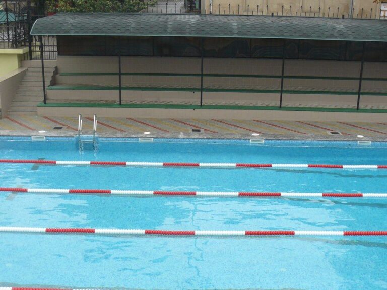 Au început lucrările de renovare a bazinului Universității de Stat din Moldova