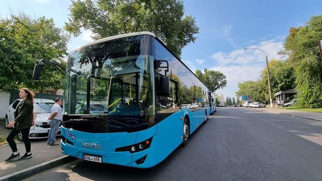 Sute de mii de persoane transportate de Blajini la cimitirul „Sfântul Lazăr”