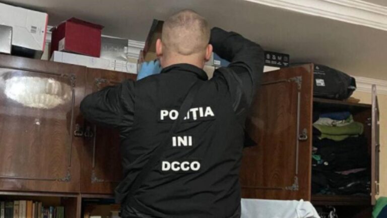 (video) Reținuți cu sprijinul „Fulger”. Suspecții semănau și cultivau marijuana