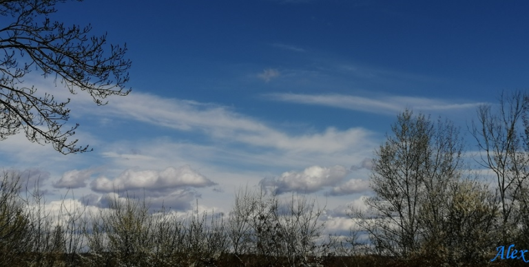 /METEO/ Cer variabil, fără precipitații. Câte grade ne așteaptă joi, 17 aprilie