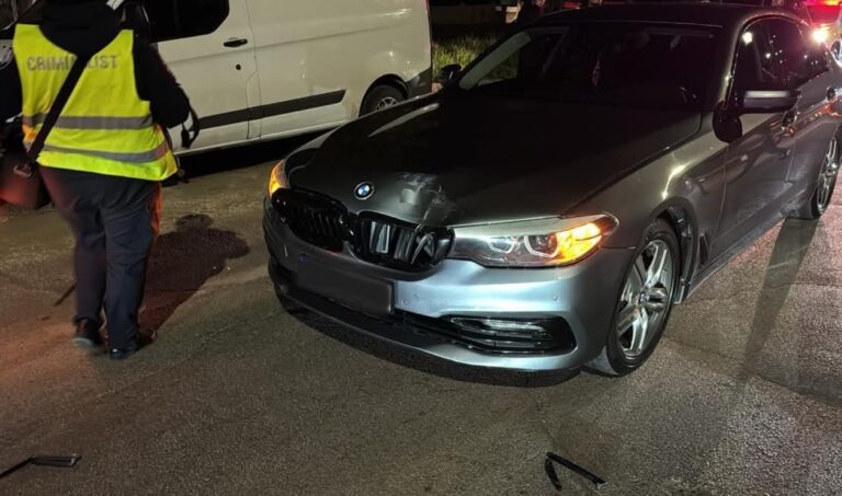 Un pensionar a decedat după ce a fost tamponat de un BMW, în Chișinău