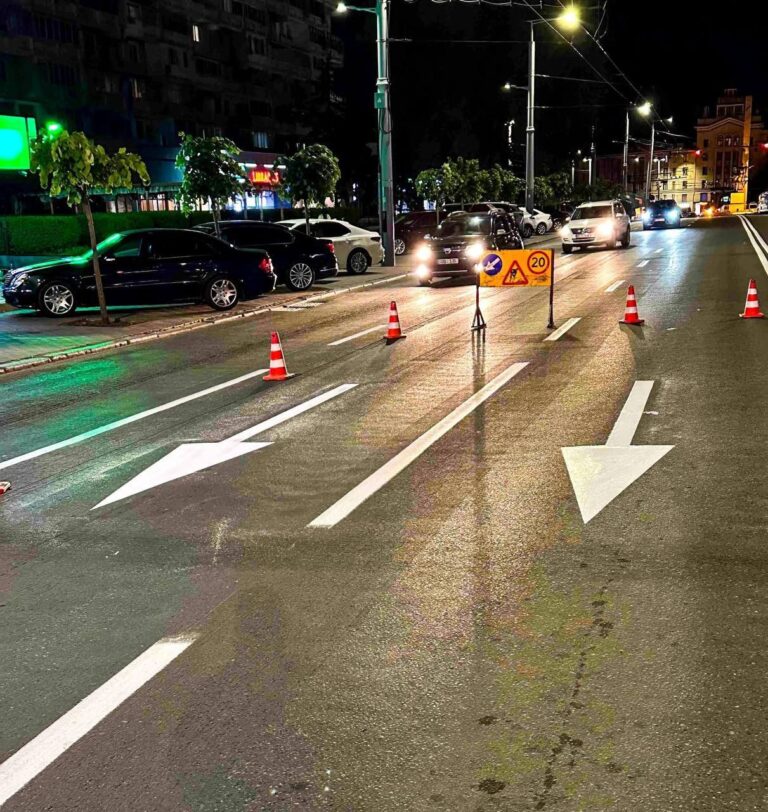 Marcaje rutiere noi pe bulevardul Ștefan cel Mare și Sfânt