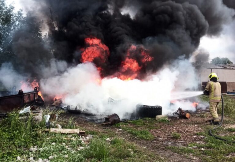 Incendiu pe strada Ion Pruncul. Două echipaje au fost mobilizate