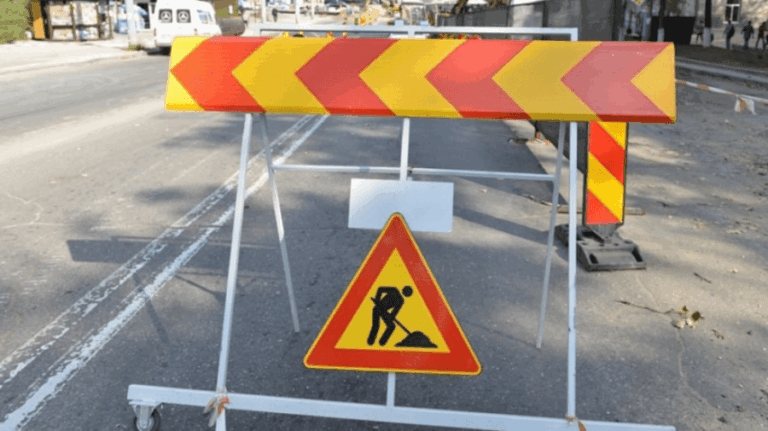 Atenție șoferi! Trafic suspendat pe o arteră importantă din Chișinău