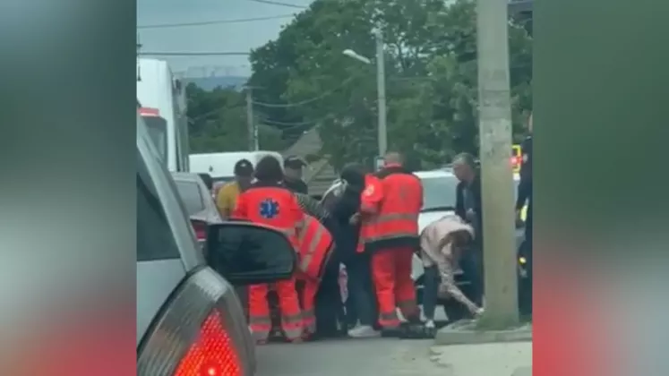Un copil de 10 ani a fost lovit de mașină, la Durlești, în timp ce traversa strada