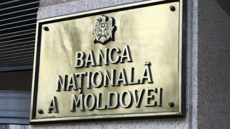 Câștiguri fabuloase din investiții. Moldovenii păcăliți de o nouă schemă de îmbogățire rapidă