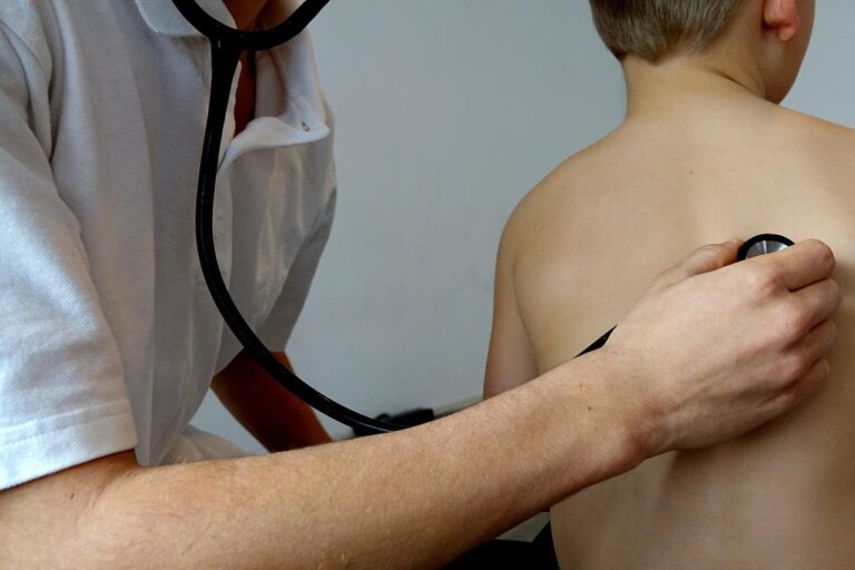 Infecțiile respiratorii în scădere în ultima săptămână. Au fost înregistrate cazuri de COVID-19