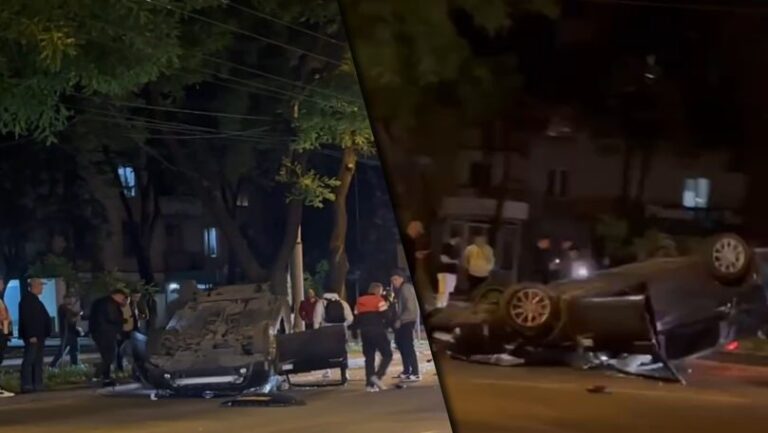 O mașină s-a răsturnat în urma unui grav accident pe bd. Iuri Gagarin. Șoferul transportat de urgență la spital