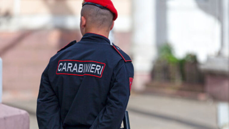 Un bărbat aflat în dificultate, salvat de carabinieri în centrul municipiului Bălți
