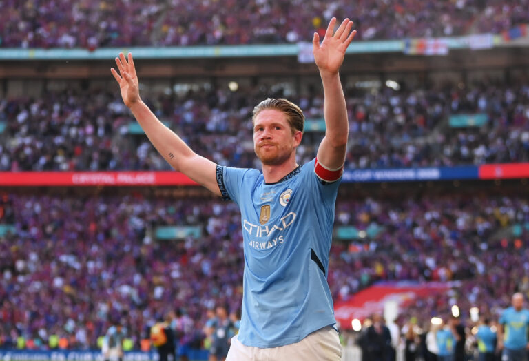 Manchester City i-a găsit înlocuitor lui Kevin De Bruyne. Ce alegere a făcut Guardiola