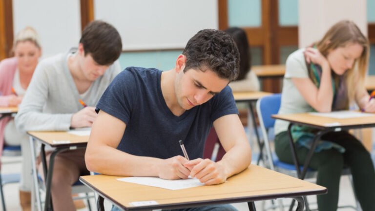 Sesiunea de bacalaureat 2025 s-a încheiat astăzi. Care a fost ultimul examen