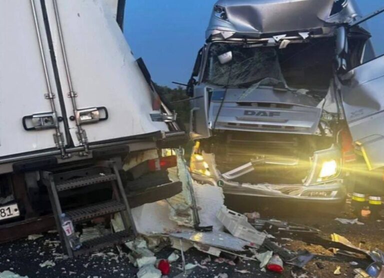 Grav accident la Strășeni! Unul dintre șoferi a murit pe loc