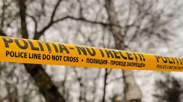 Un copil a căzut de la etajul unui bloc de locuit din sectorul Botanica