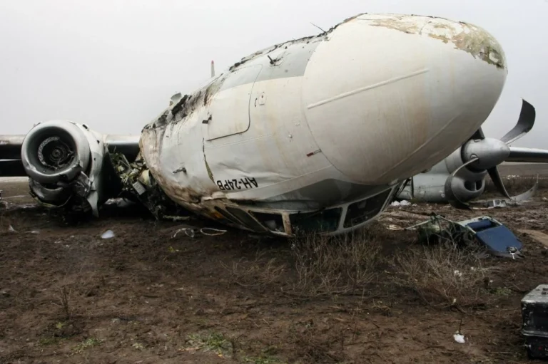 Un avion cu 49 de persoane la bord, s-a prăbuşit în regiunea Amur din Rusia