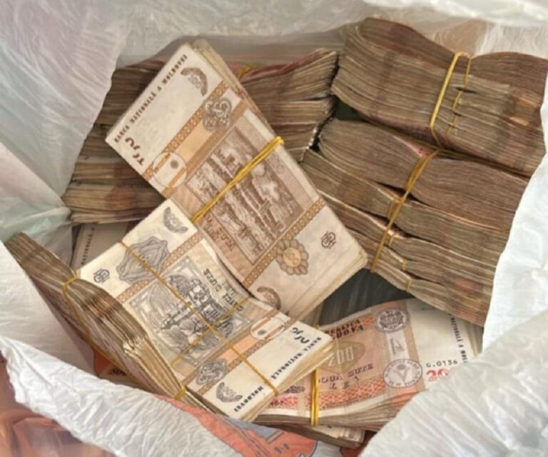 Percheziții la șeful și patru ofițeri de patrulare din Edineț. Schema descoperită