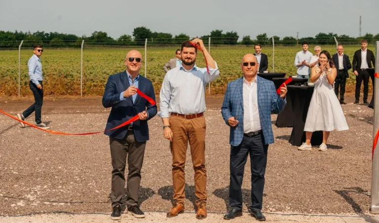 În centrul Moldovei a fost lansat cel mai mare parc fotovoltaic. În ce localitate a fost construit