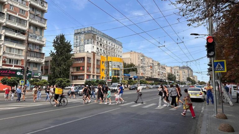 Bucurie pentru șoferi! Semafoare noi la o aglomerată trecere din sectorul Râșcani