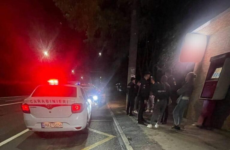Bătaie în plină stradă, la Buiucani. Au intervenit carabinierii