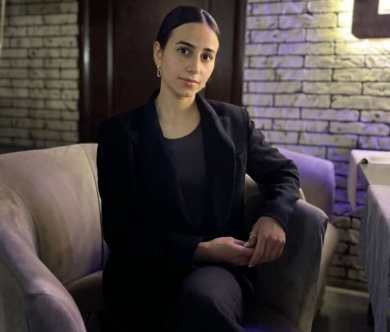 O tânără de 20 de ani este căutată cu disperare. A plecat de la Colegiul din Cahul