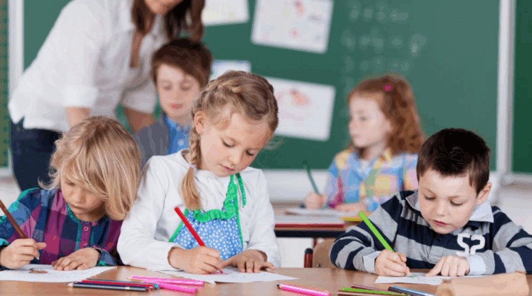 Zeci de mii de copii au pășit în clasa 1. Ministerul Educației  anunță cifra exactă