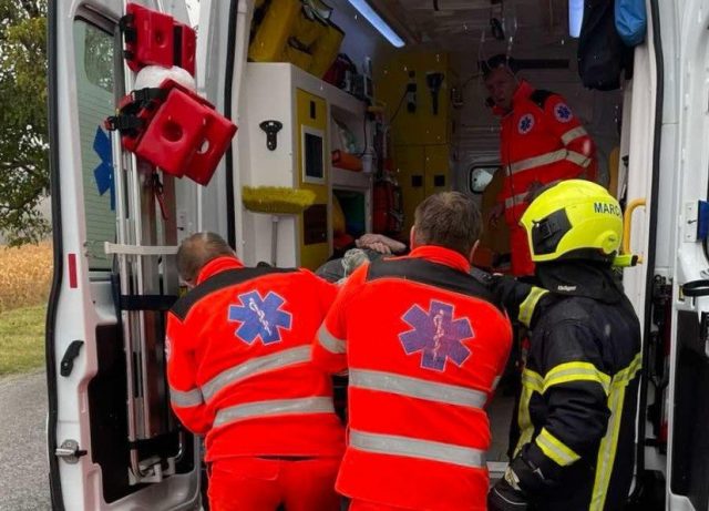 Grav accident pe traseul Ungheni-Nisporeni. Un tânăr descarcerat de salvatori
