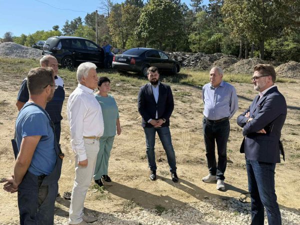 Ambasadorul României în Republica Moldova a efectuat o vizită în raionul Telenești