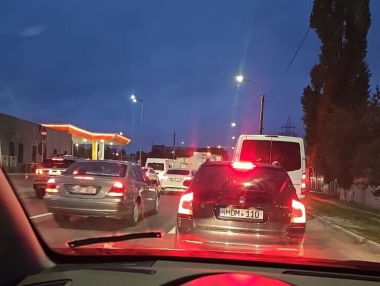 Accident matinal la Gara de Nord. În zonă s-a format ambuteiaj