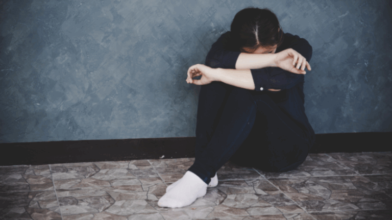 Racolare de minore pentru exploatare sexuală. Condamnata și-a început activitatea pe când avea doar 15 ani