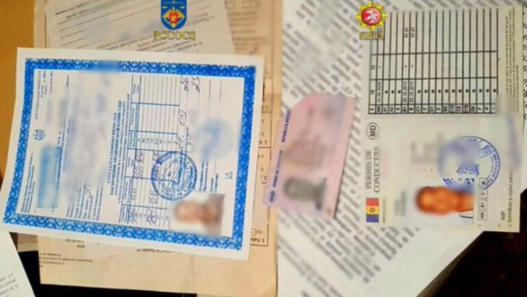 Un șef de Poliție și un medic sunt cercetați penal falsificarea adeverințelor medicale pentru permisele de conducere