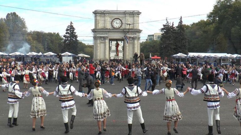 Chișinăul îmbracă haine de sărbătoare pe 14 octombrie. Primăria a făcut public programul de Hramul Orașului