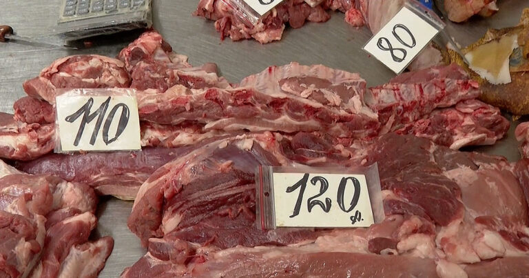 Razii la piața de carne! Consiliul Concurenței efectuează controale inopinate