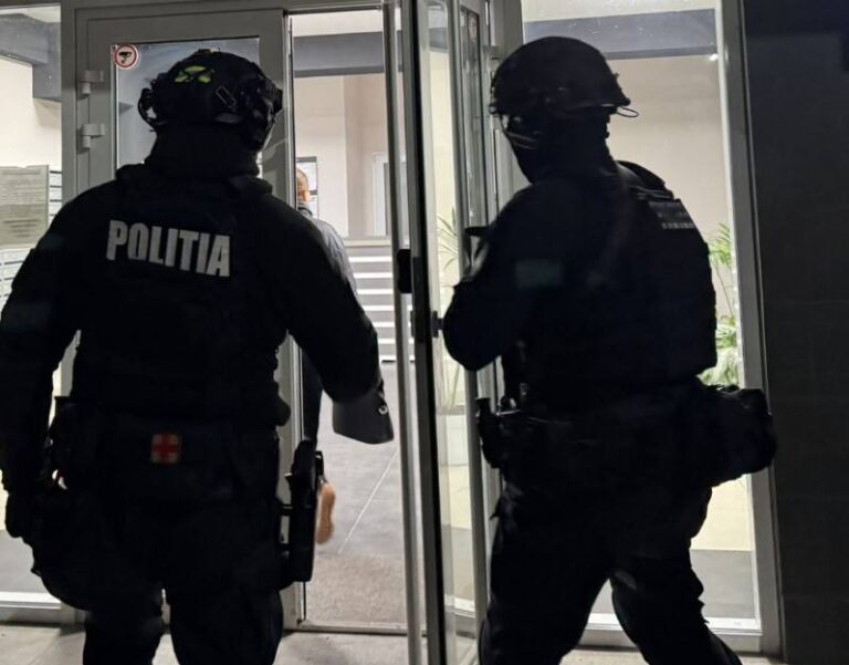 Percheziții pe întreg teritoriul țării. Mercenarii vizați de „Fulger”