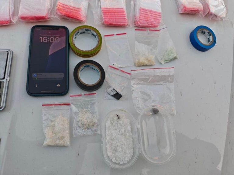 (video) Un tânăr din Bălți, reținut pentru comercializarea drogurilor în proporții mari