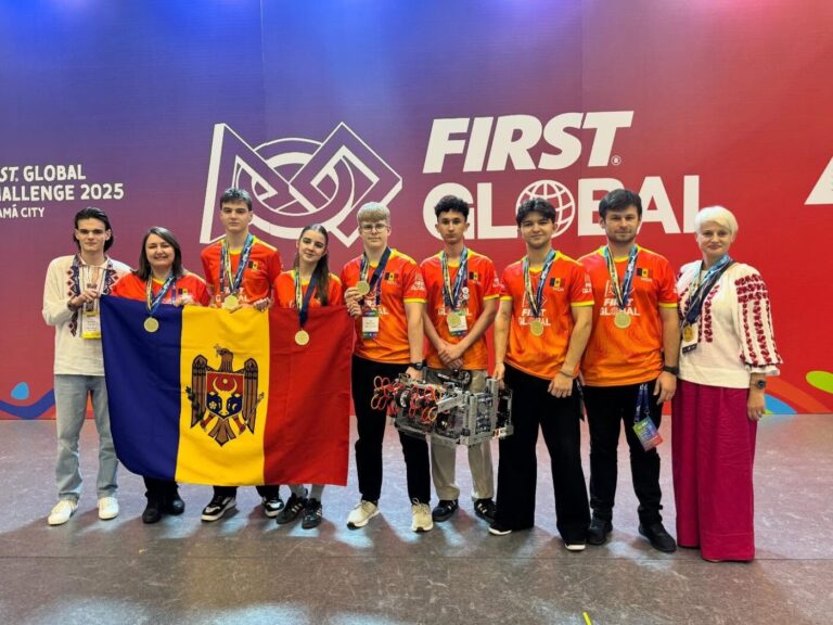Olimpiada mondială de robotică: Moldova obține din nou medalia de aur