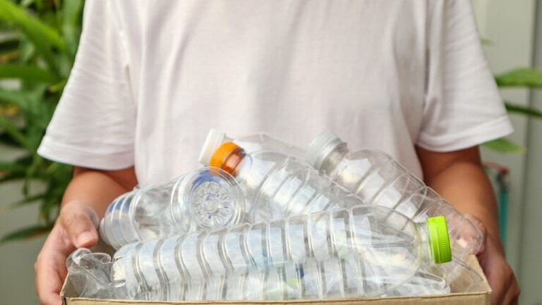 Moldova va introduce din ianuarie 2027 Sistemul de depozit pentru ambalaje. Care va fi prețul unui ambalaj