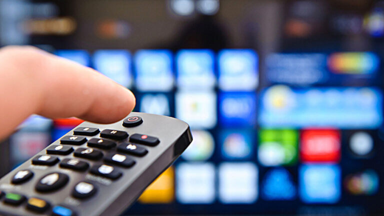 Un post TV amendat cu 50.000 de lei. Moderatoarea ar fi adoptat o poziție partizană