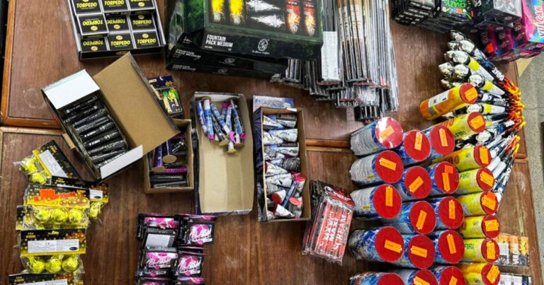 Produse pirotehnice în valoare de 450.000 de lei, retrase din vânzare în Chișinău