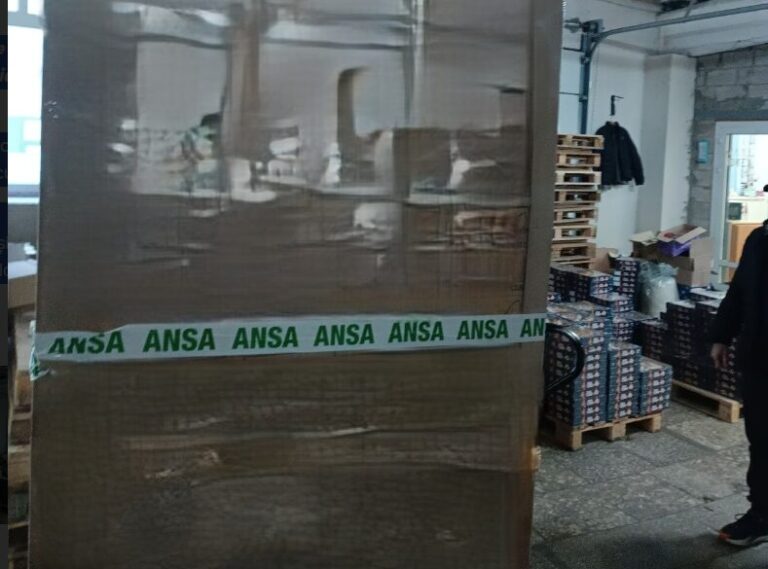 Sute de kilograme de ceai suspect reținut de inspectorii ANSA. Ceaiul de import, periculos pentru sănătate