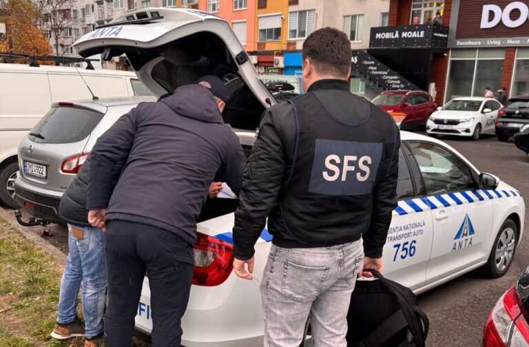 Taximetriști ilegali depistați de ANTA. Zeci de controale efectuate în Chișinău. Fără echipamente de casă și control