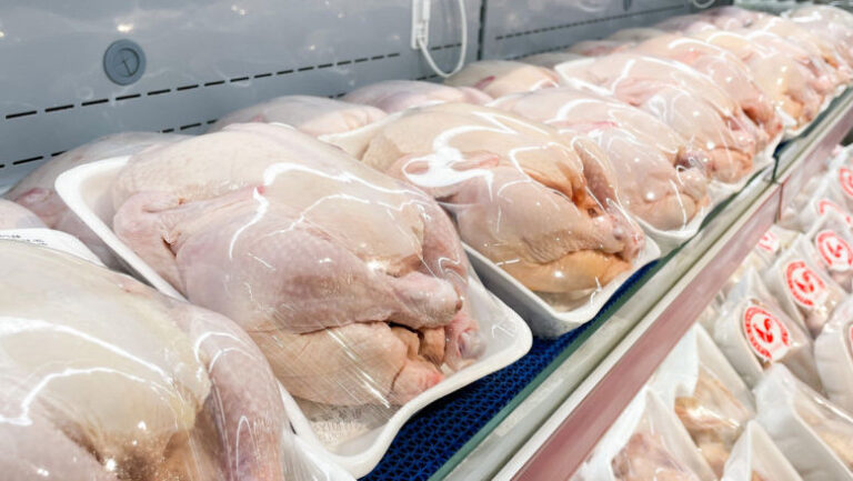 ANSA suspendă importul de carne de pasăre din Ucraina